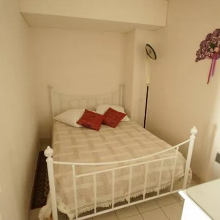 Le Pavois De La Lägenhet